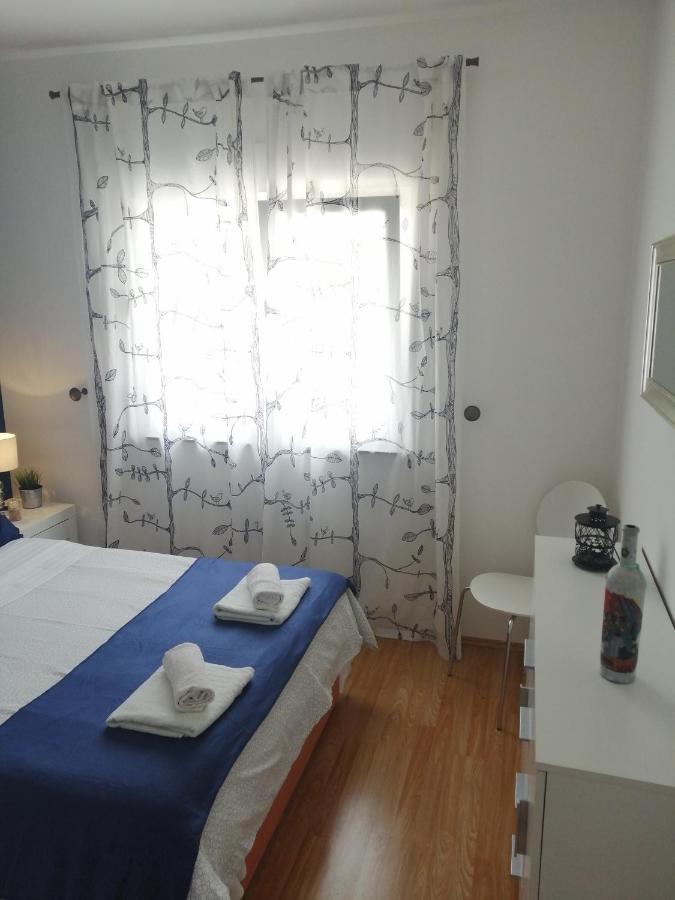Apartments Karla I Ivano Мандре Екстер'єр фото